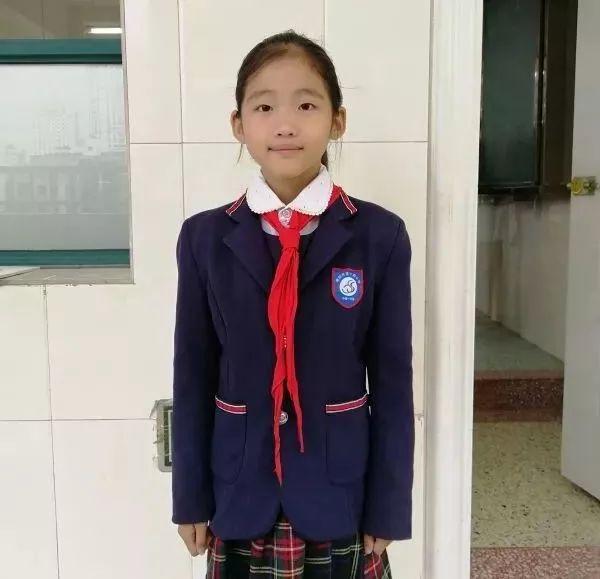 小说区 图片区 综合区免费 每张图片都经过筛选海报