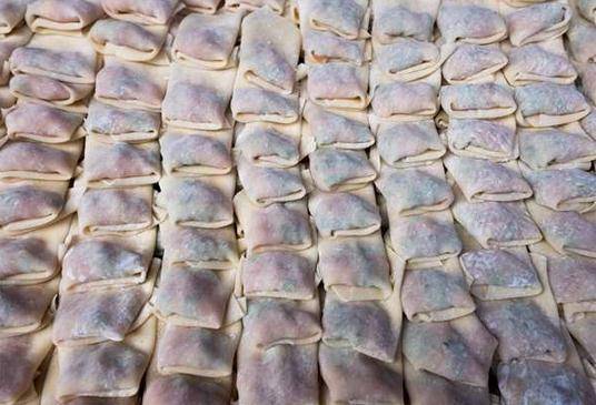 黑料吃瓜網91 信息真实性保障几乎为零海报