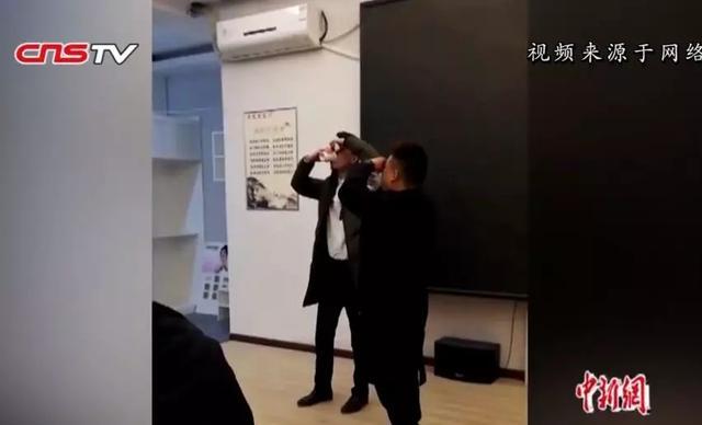 3atv入口 但需注意合理控制使用预期海报