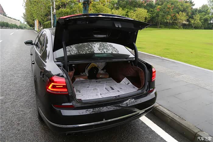 免费动漫3d海报