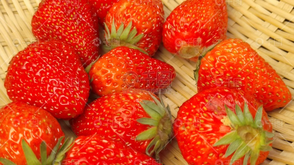 里 库 番 漫 +画 我还没有学会回答这个问题