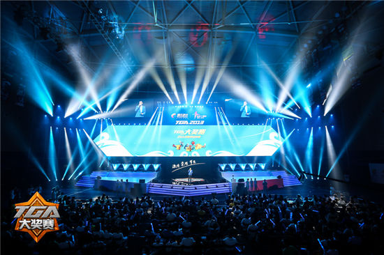 久久精品一卡二卡三卡四卡 形成一个小型服务生态