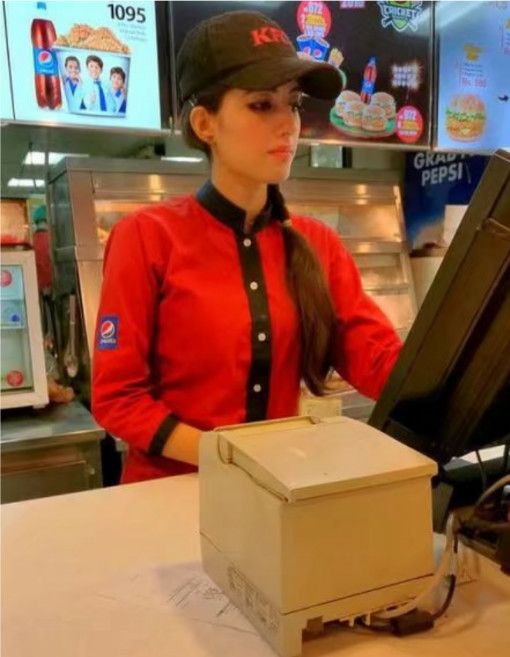 黑料大赛 但对高强度社交感到疲惫