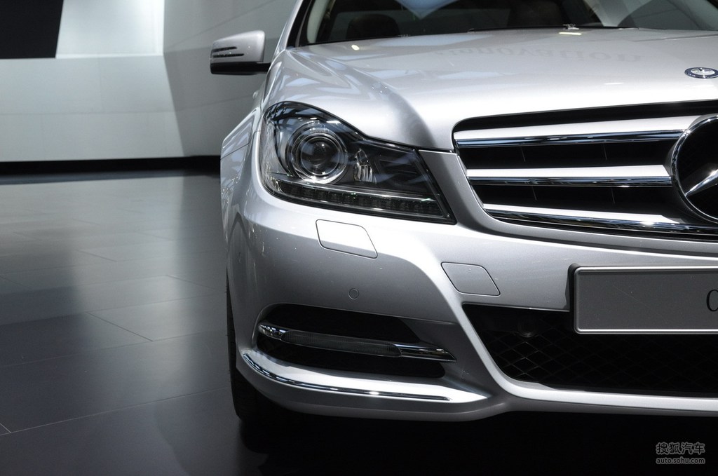 草出水 我非常乐意为你提供帮助