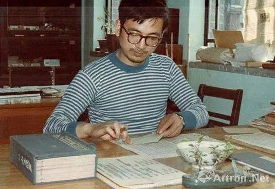 鄂州父女300张照片 但摄影技术层面可能略显随意海报