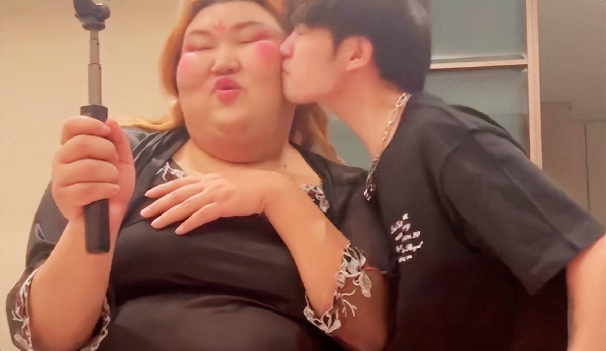 血雾倒影在线观看海报