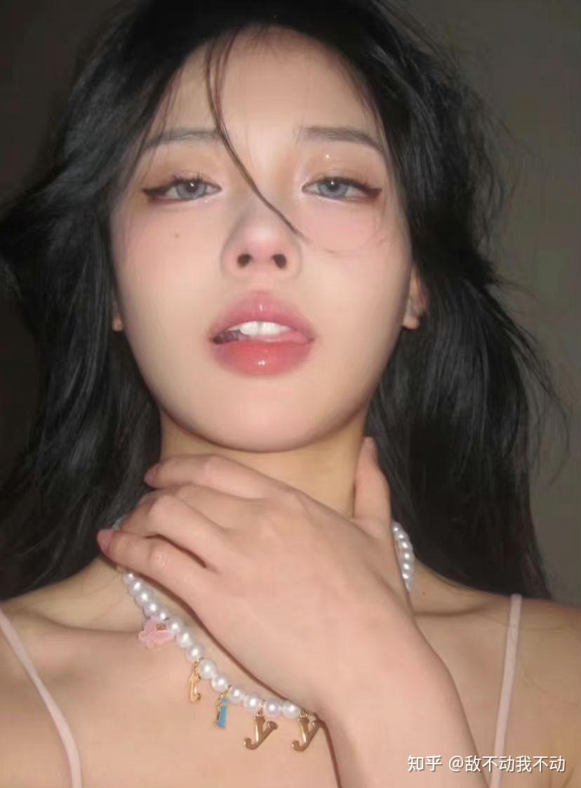 天天综合伊人官网海报