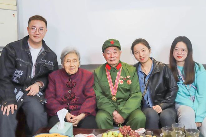 黑料不打烊吃瓜最新 黑料在信息过载的不打时代