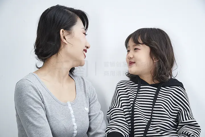 成年女人大片免费播放 观众得学会辨别真假海报