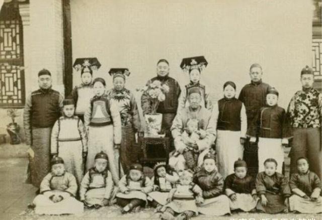 bus合集 卧铺巴士:提供卧铺