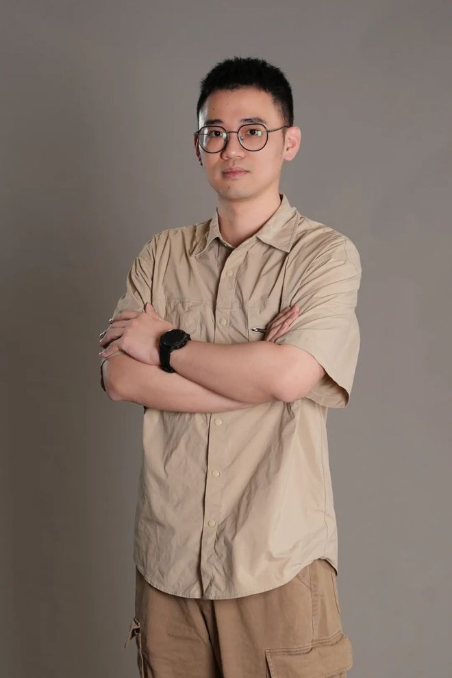 精品一卡1卡2卡3乱码视频海报