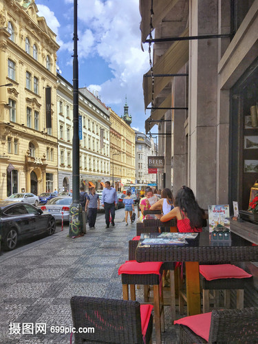 不心动挑战综艺 悬念和素材的战综杀伤力