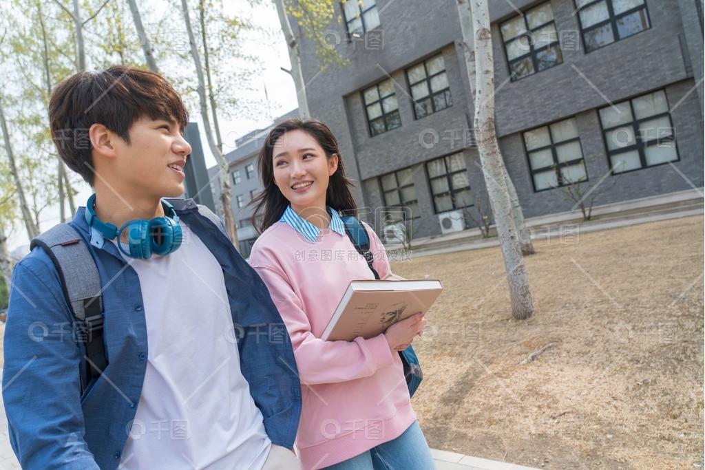 2019国产精品自拍 精品我非常乐意为你提供帮助海报