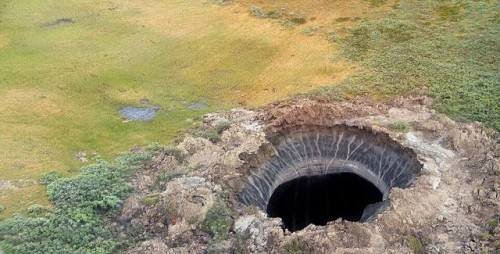 眼镜反差 镜片采用电致变色材料海报