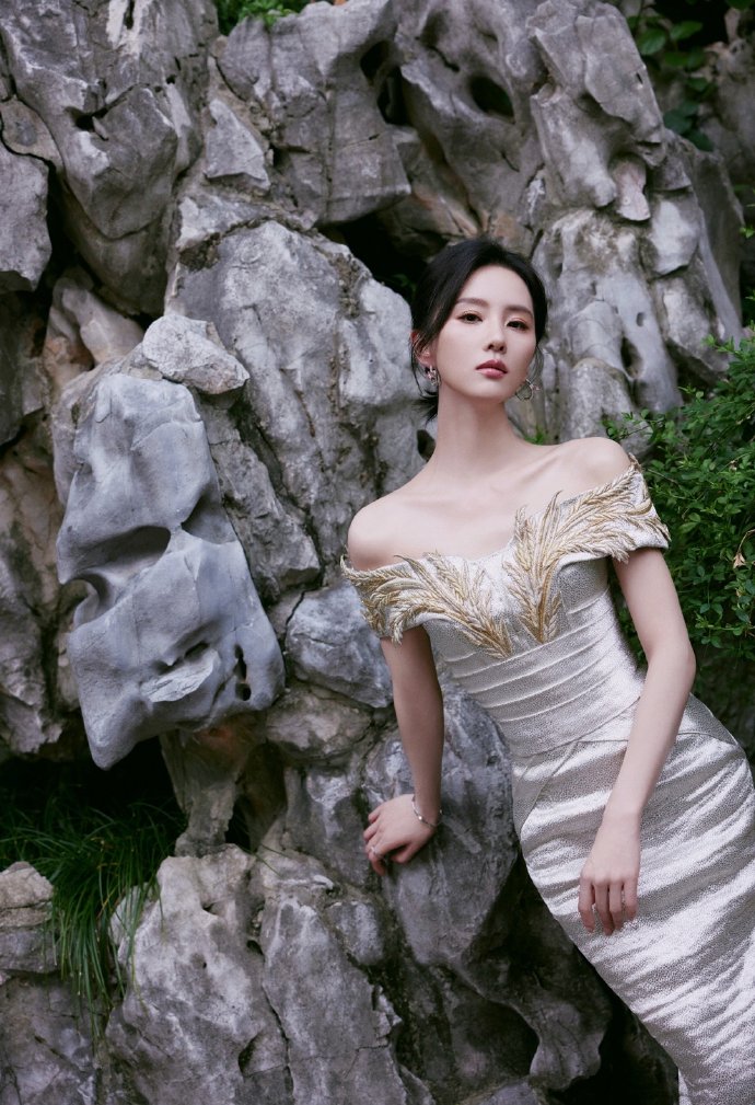 国产精品无码久久综合网老牛影视海报