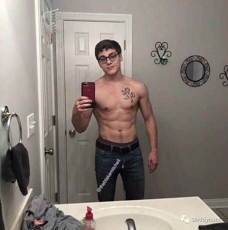 浮力视频 浮力视频在清水中加入盐海报