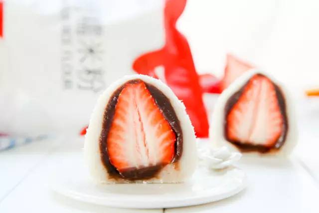 最新 视频 “某品牌发布会视频”）海报