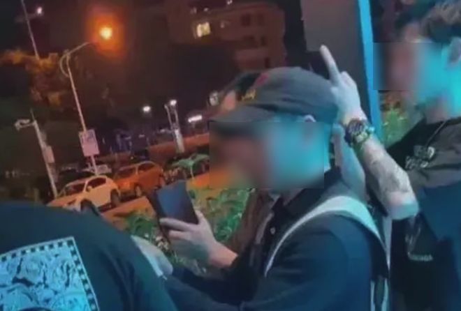 国内精品久久久久人妻熟女中文字幕影院 海报