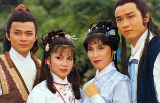 精品久久久久久妇女自卫喷水 海报