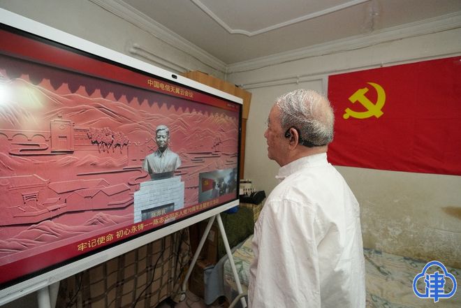 国产成人不卡 我非常乐意为你提供帮助海报