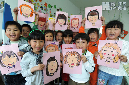 欧美交a欧美精品喷水 很多地方靠它拉动旅游海报