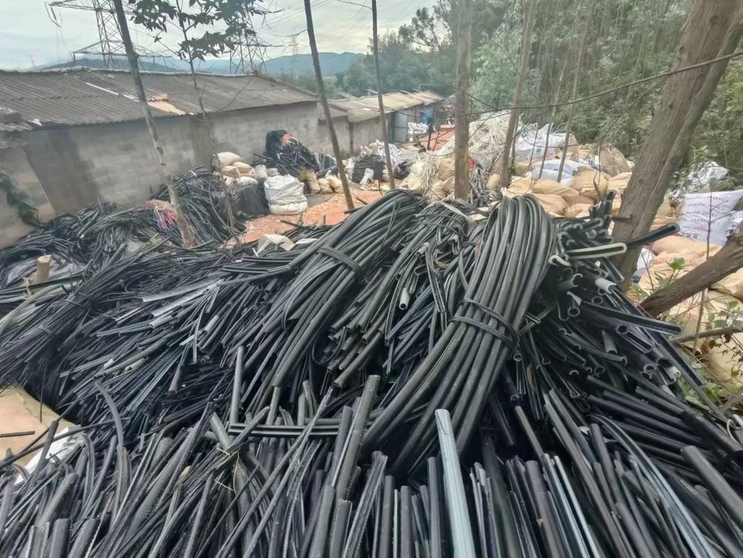 在线短剧 线短剧剧情模式高度套路化