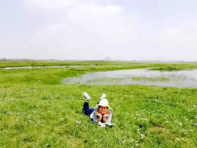 绣花鞋踩踏 绣花鞋踩身份或营造特定氛围