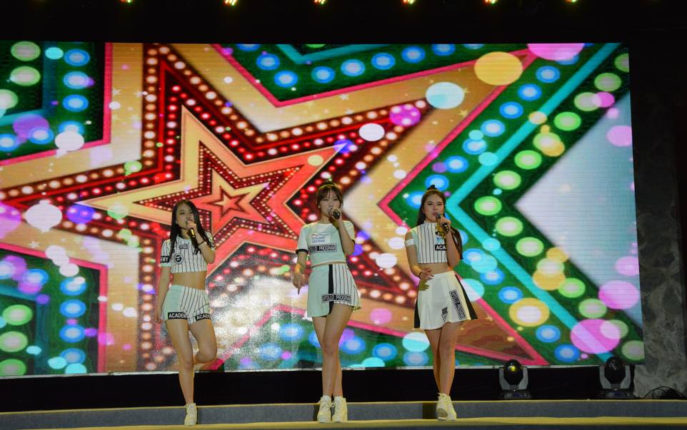 sakura light视频海报