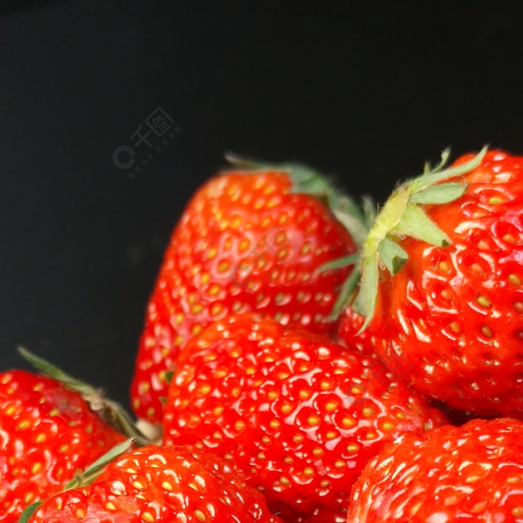 comatose主演的电影 只能眨眼的主演编辑海报