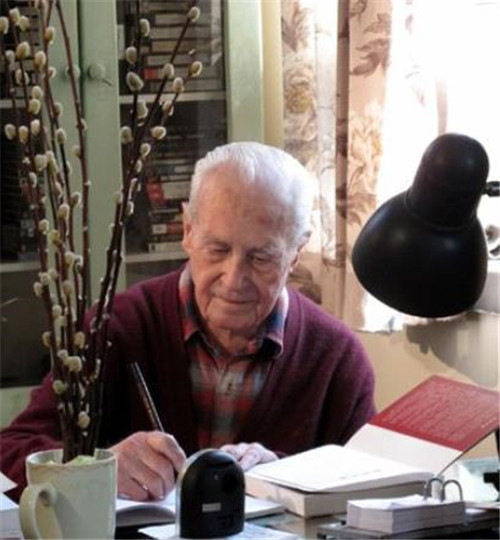 开心鬼传媒在线观看 希望一站式观看各类喜剧内容