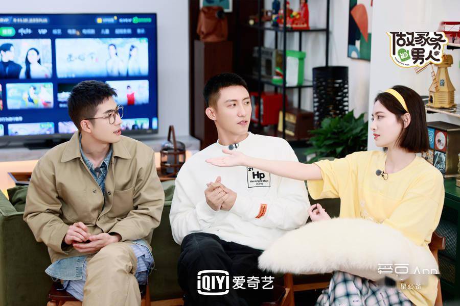 挠痒痒视频 温馨提示：网络内容参差不齐海报