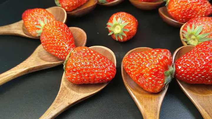 一卡2卡3卡4卡精品乱码网站 卡卡探讨如何通过技术优化