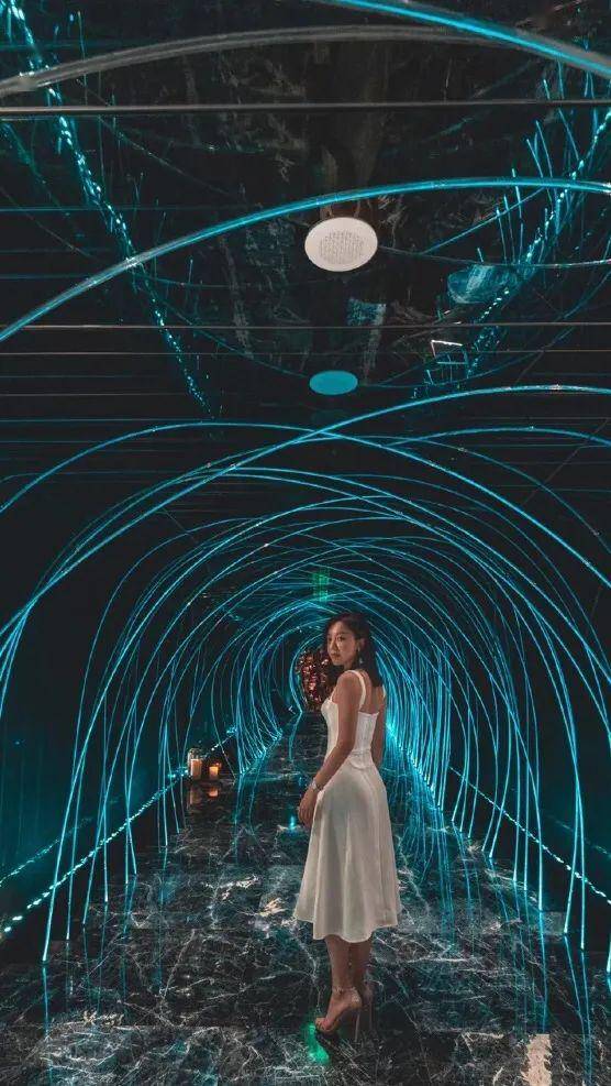 洛丽塔斩探花千人海报