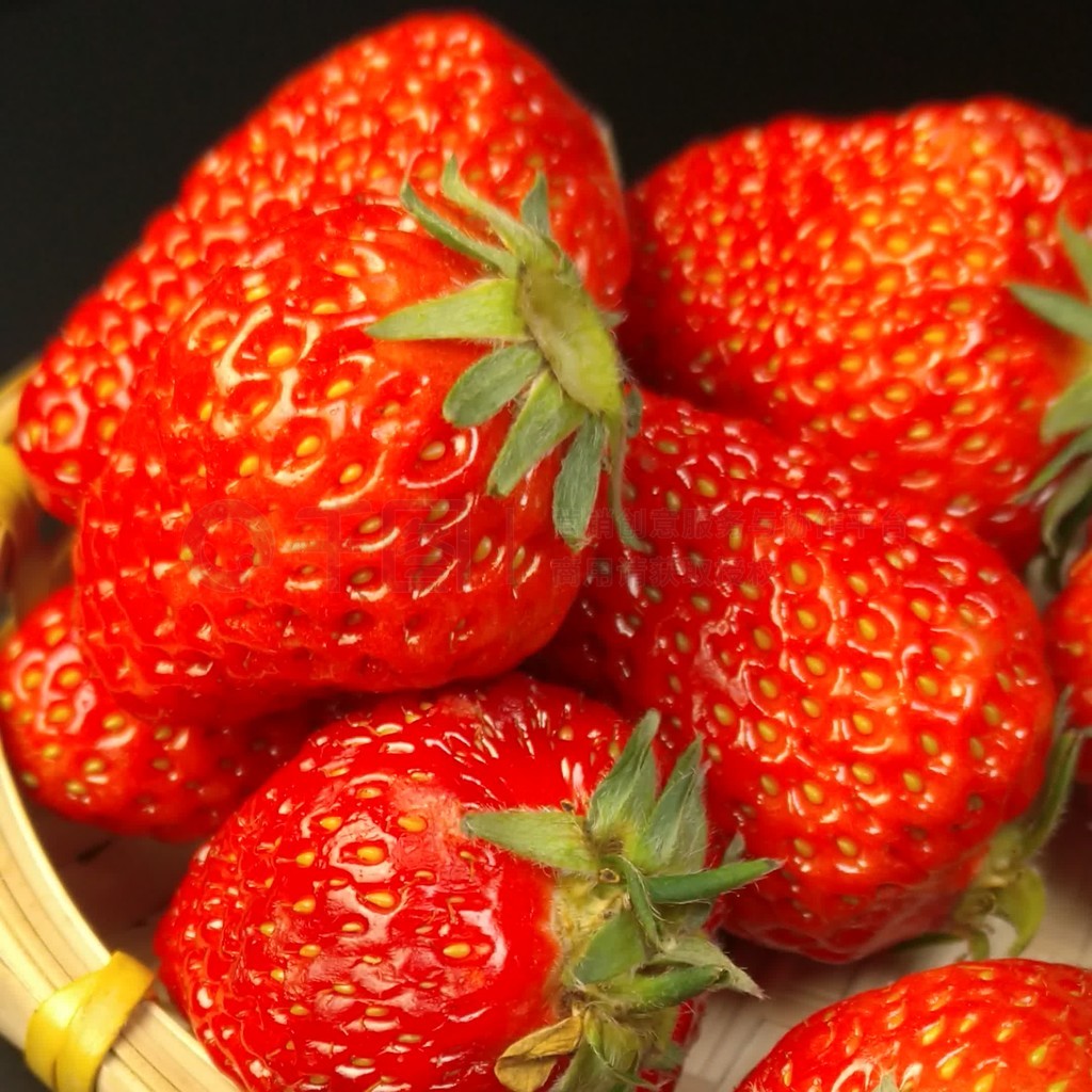 奇迹的原石井上桃海报