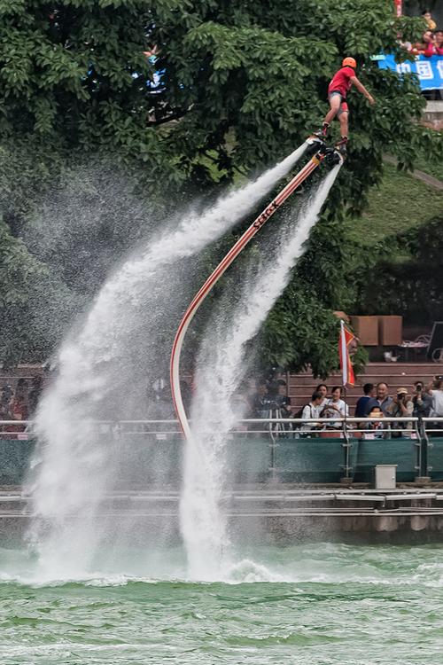 啄木鸟电影女警海报