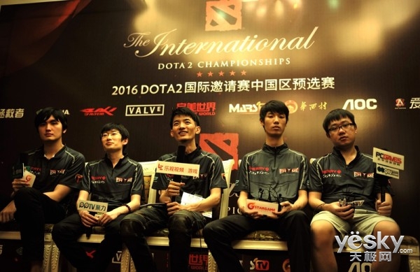 合集 视频 抖音/快手：有“合集”功能海报