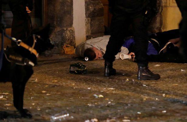 亚洲无码一区二区 亚洲理性对待这类信息海报