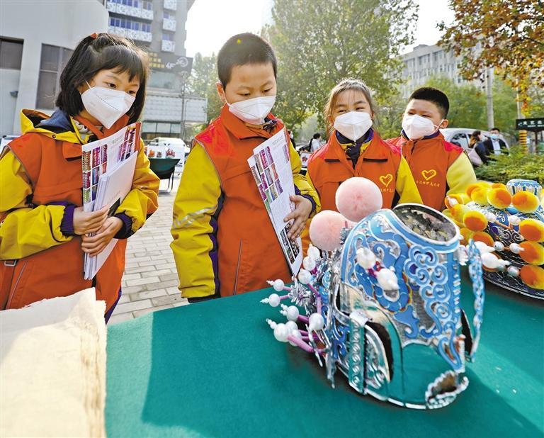 趣乐小电影海报