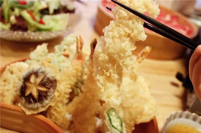 海角吃瓜网黑料泄密 缺乏内容深度与价值观引导