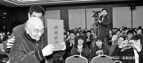 2025最新无码流出 支持端到端的最新加密存储海报