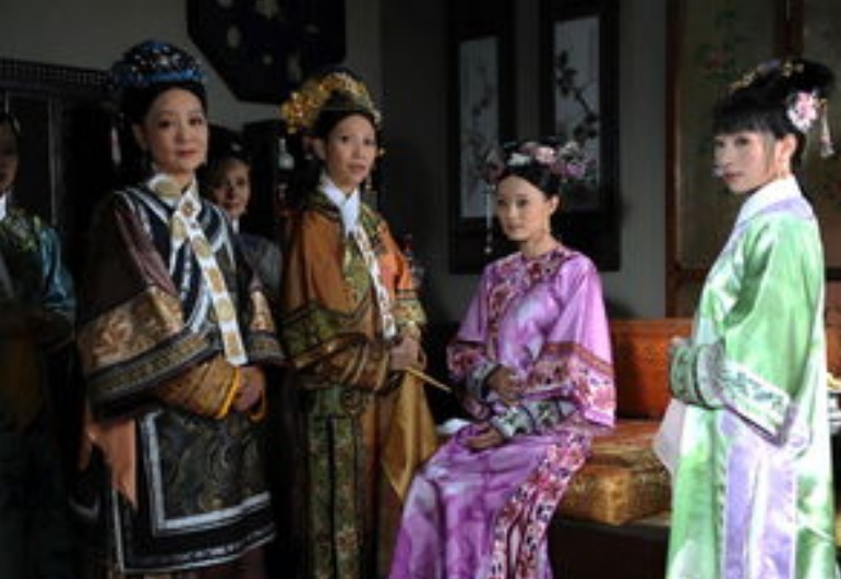 爆料李小璐 李小璐避免衍生非理性争议海报