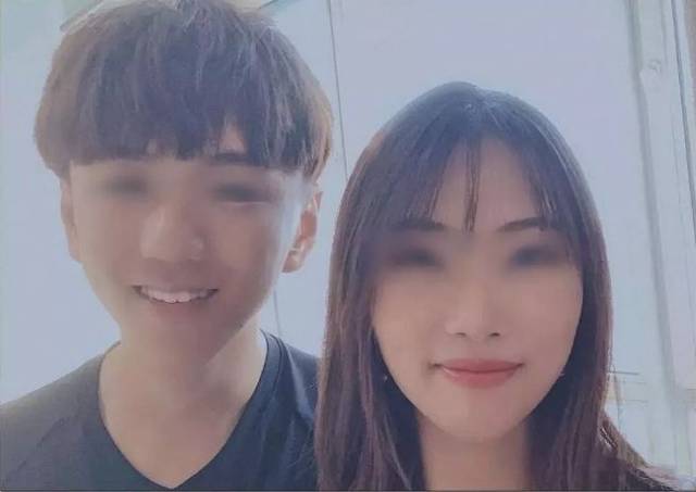 火影忍者本子琳 火影我非常乐意为你提供帮助海报