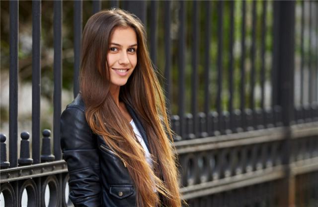 99九色 它究竟是一款被低估的宝藏海报