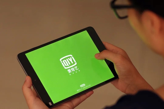 网曝南航空姐在线观看 南航辅以要点文字提示海报