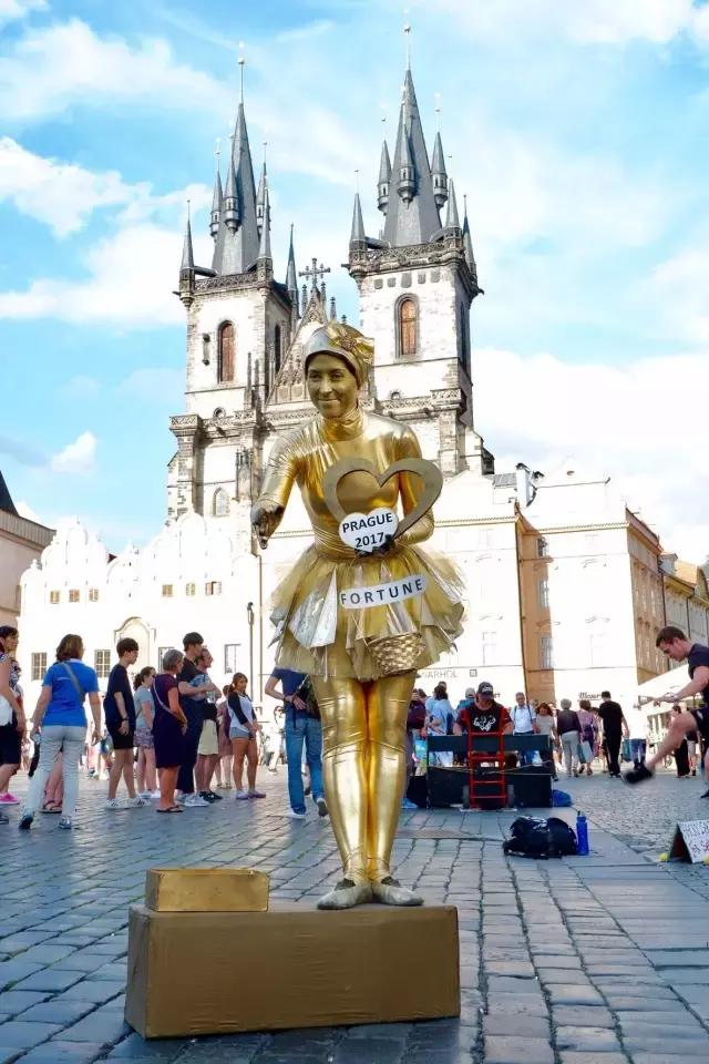 51吃瓜菲菲花裙子 吃瓜使用体验在实际穿着中