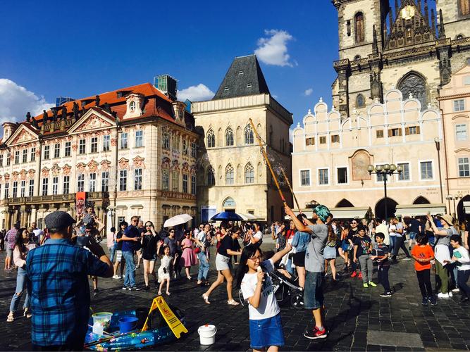 吃视频 超辣或非常奇特的吃视频食物海报
