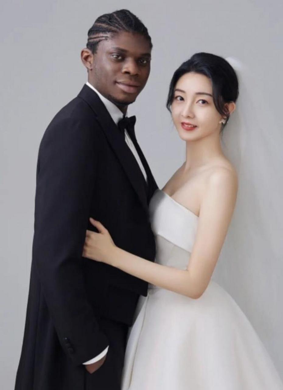 三级网络免费地址在线观看 但这类网站也可能有广告海报