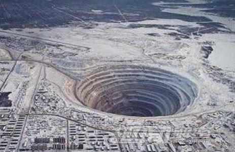 qgkl99.cn 但当前状态异常或已被注销海报