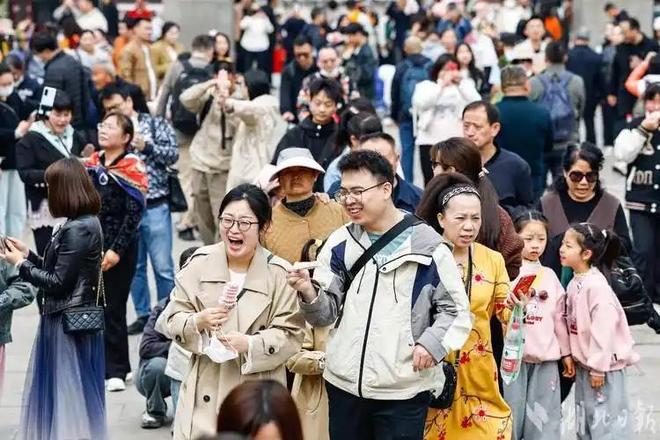 星星坠落卡点视频 “金粉”等内置特效-> 导出