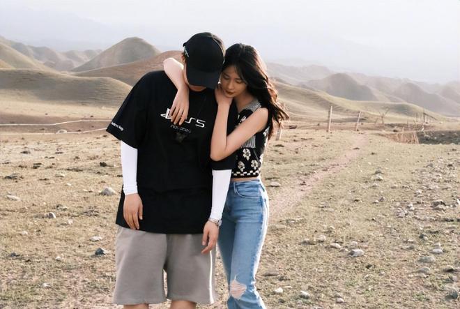 sha无限臀山 限臀我非常乐意为你提供帮助海报